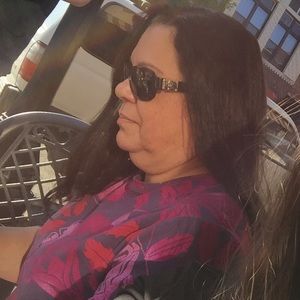 Meet your Posher, Juanita